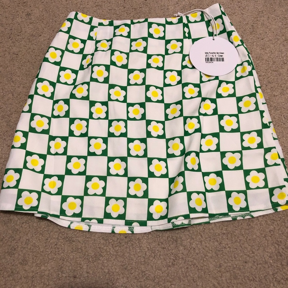 Princess Polly new with tags floral skirt